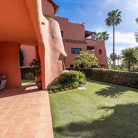 Ground Floor Luxurious Apartment Estepona