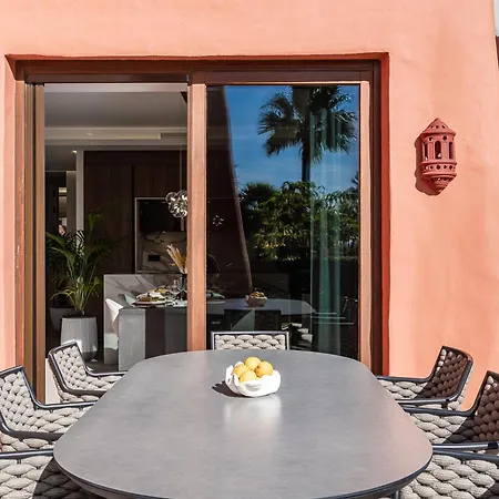 Ground Floor Luxurious Apartament